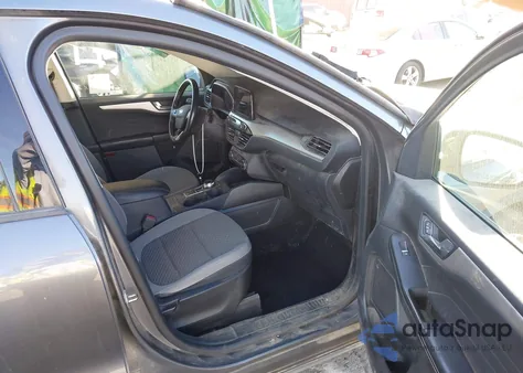 2021 Ford Escape Se Hybrid z USA, uszkodzony, nr VIN 1FMCU0BZ6MUA25363